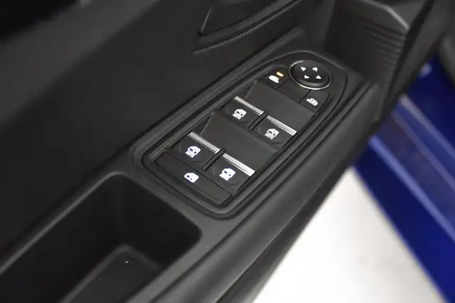 Renault Clio view 14