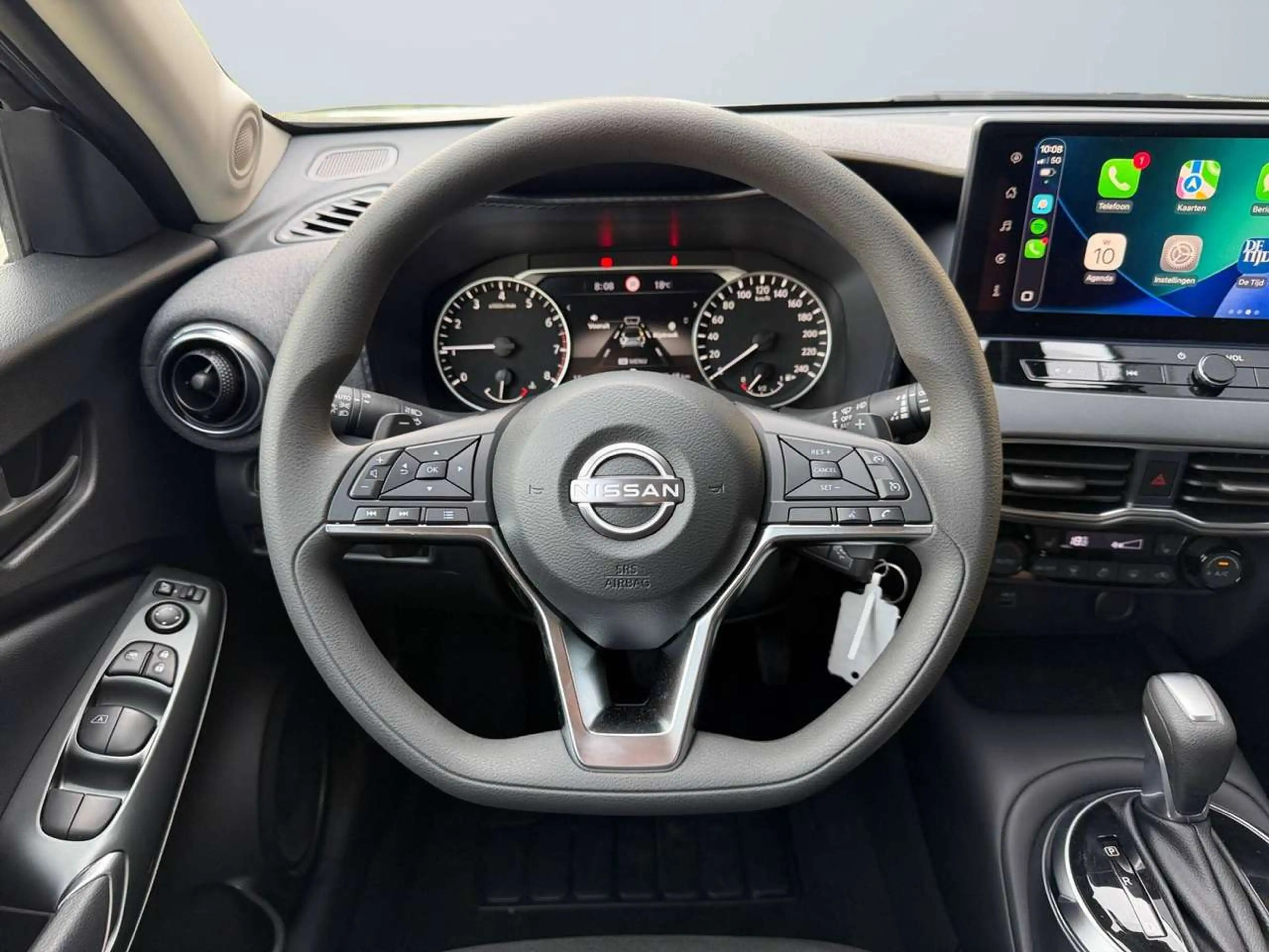 Nissan Juke 1.0 DIG-T Acenta 5d 84kW 6MT — photo 11