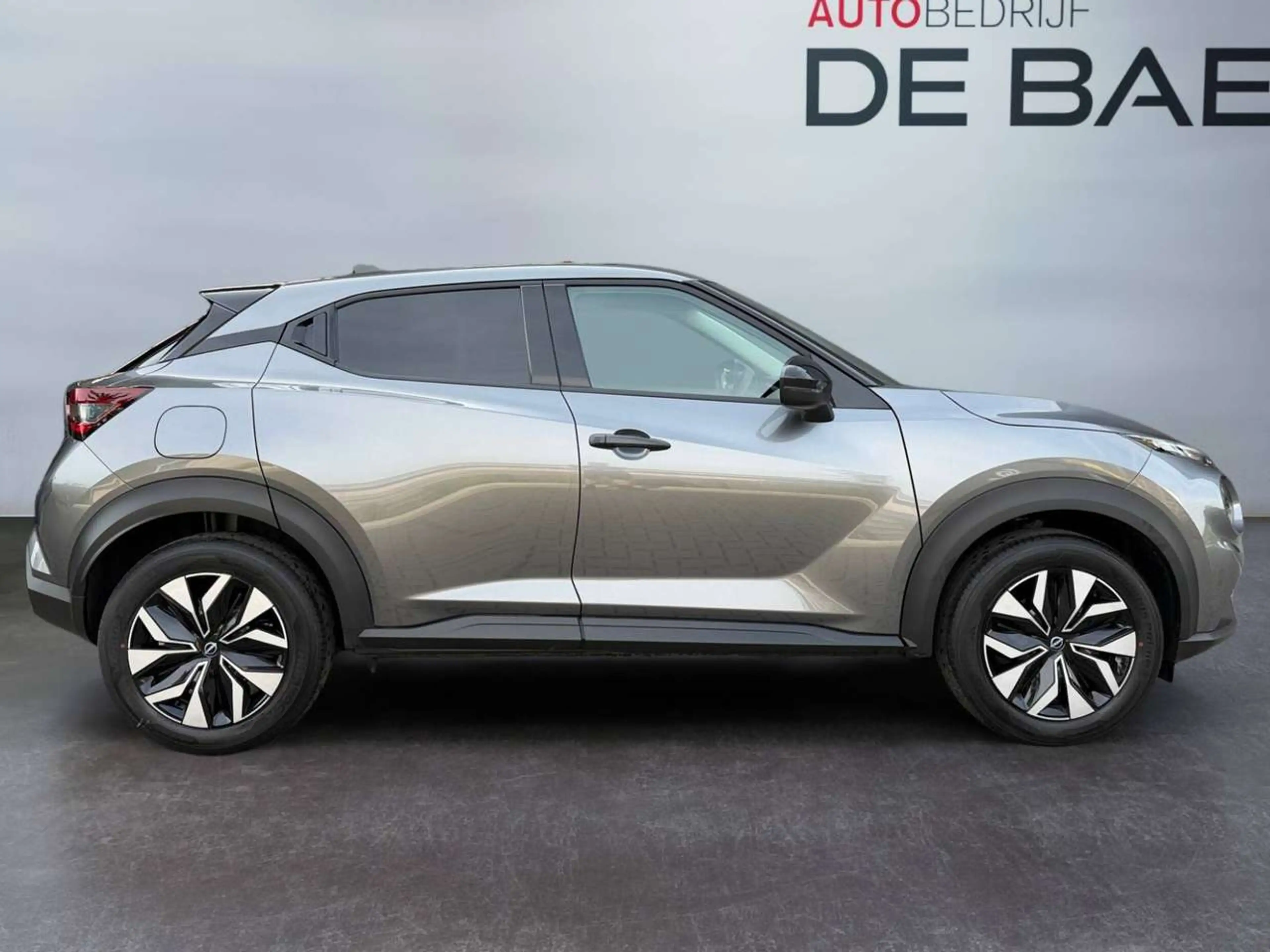 Nissan Juke 1.0 DIG-T Acenta 5d 84kW 6MT — photo 2