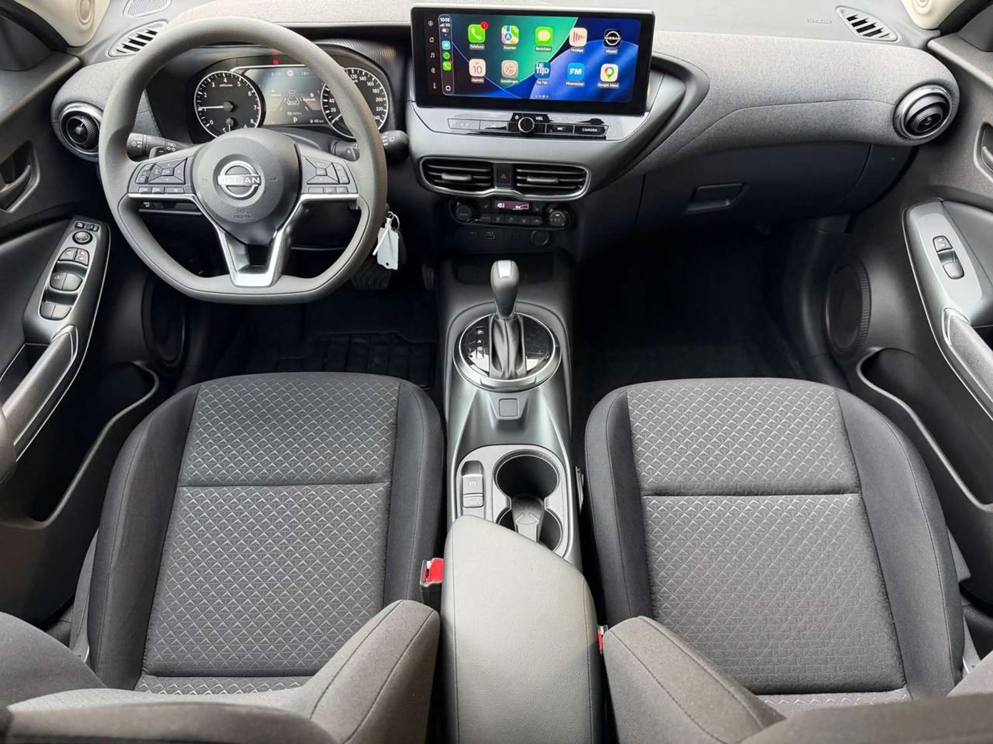 Nissan Juke 1.0 DIG-T Acenta 5d 84kW 6MT — photo 13