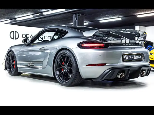 Porsche Cayman view 3