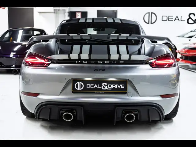 Porsche Cayman view 4