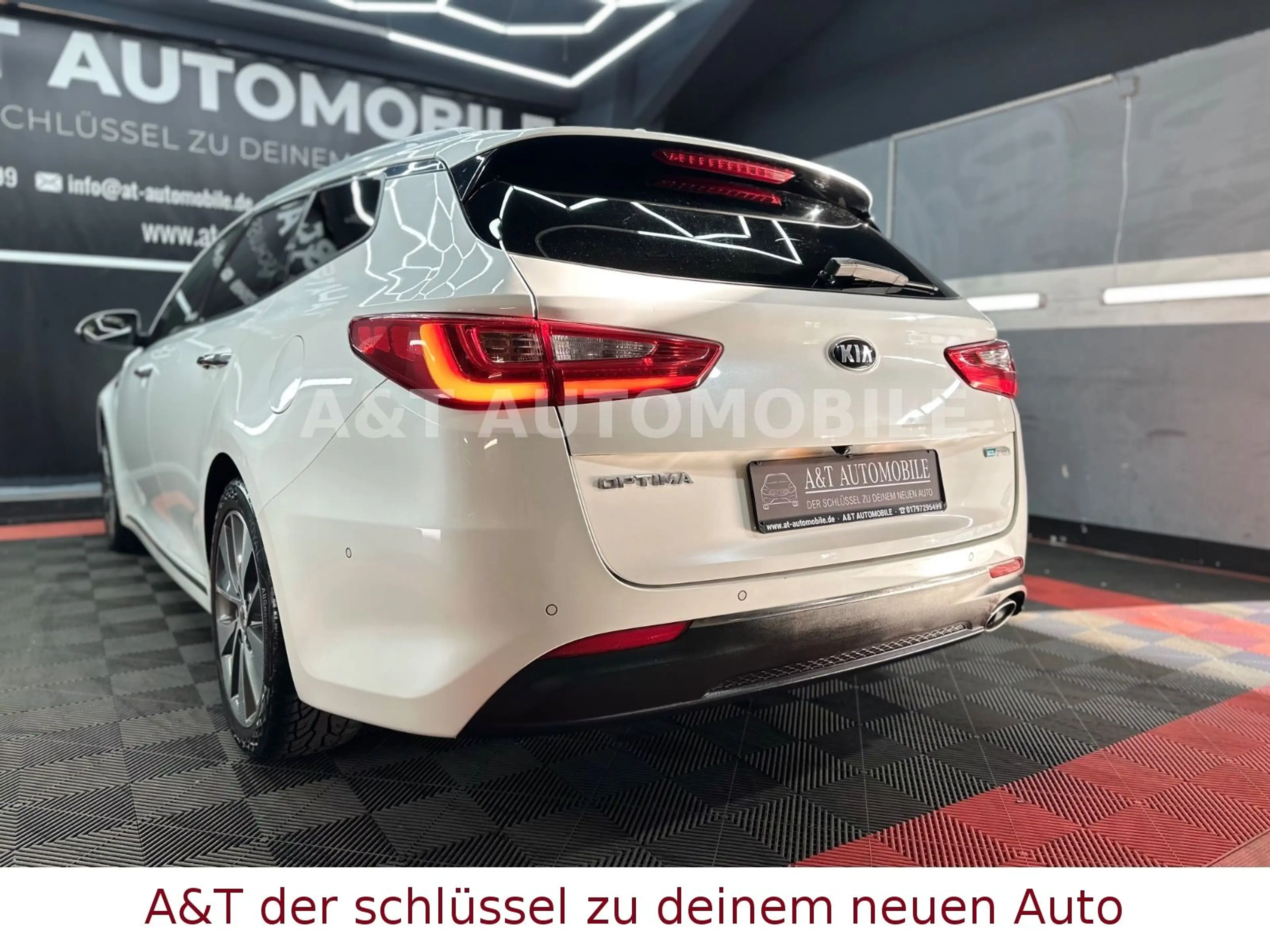 Kia Optima Sportswagon Spirit.Vollausstattung — photo 6