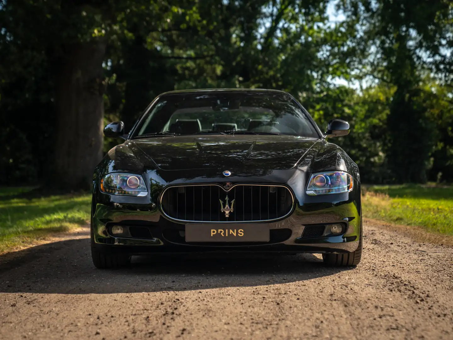 Maserati Quattroporte 4.7 Sport GTS Schwarz - 2