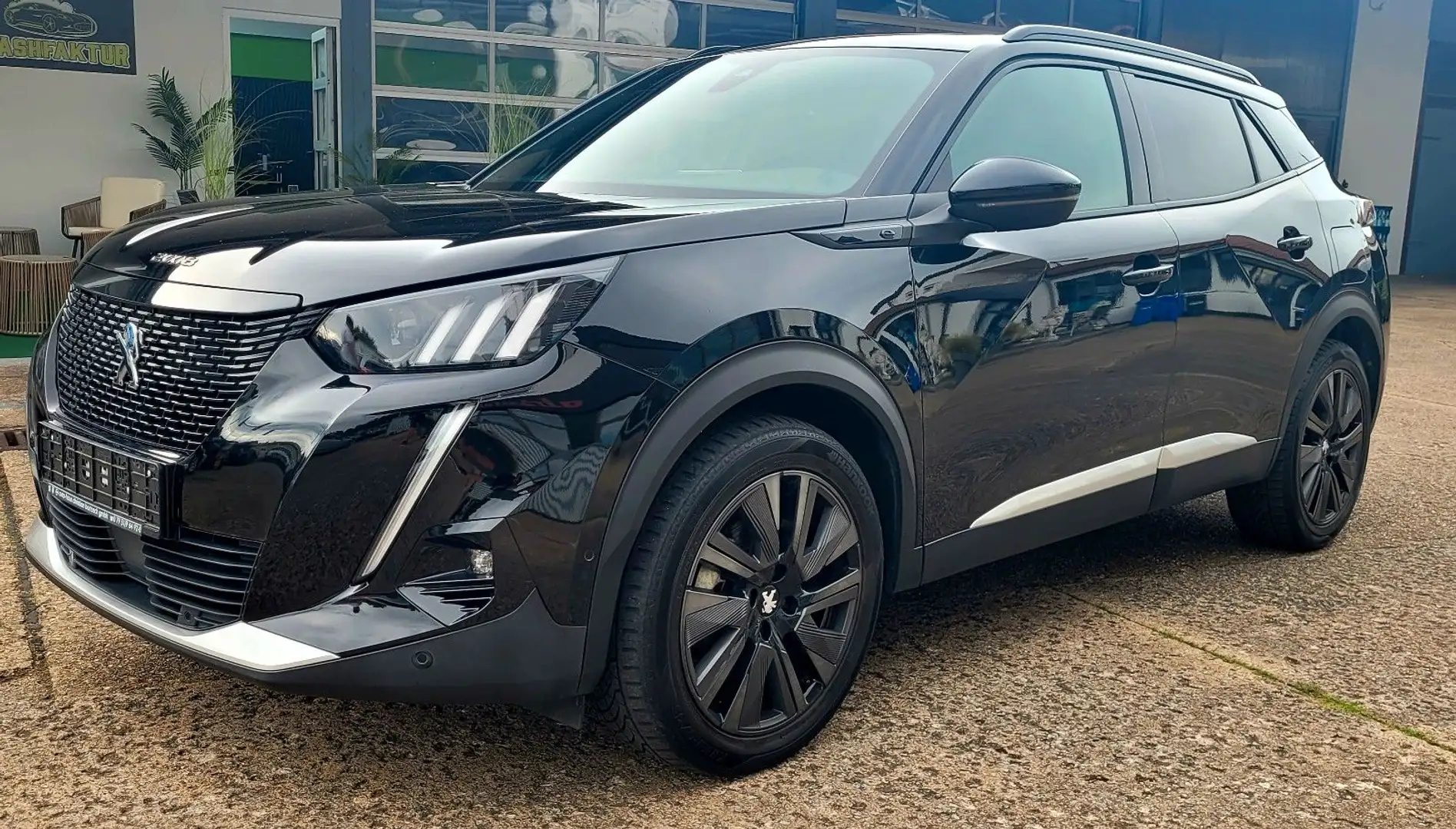 Peugeot 2008 GT/V.Leder/R.Kamera/Pano.d/Garantie Schwarz - 1