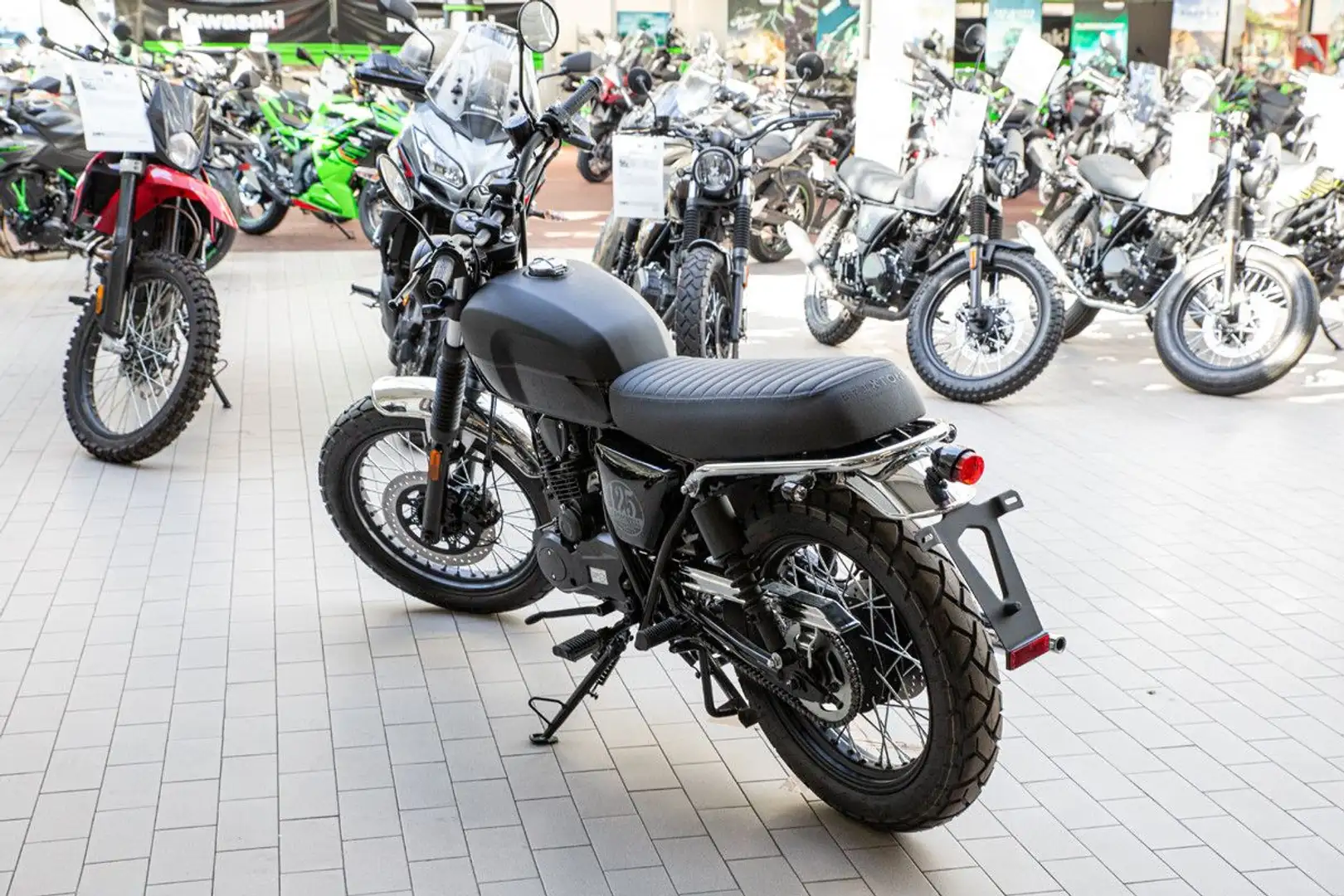 Brixton Cromwell 125 ABS, Einzelstück, 4 JAHRE GARANTIE Schwarz - 2