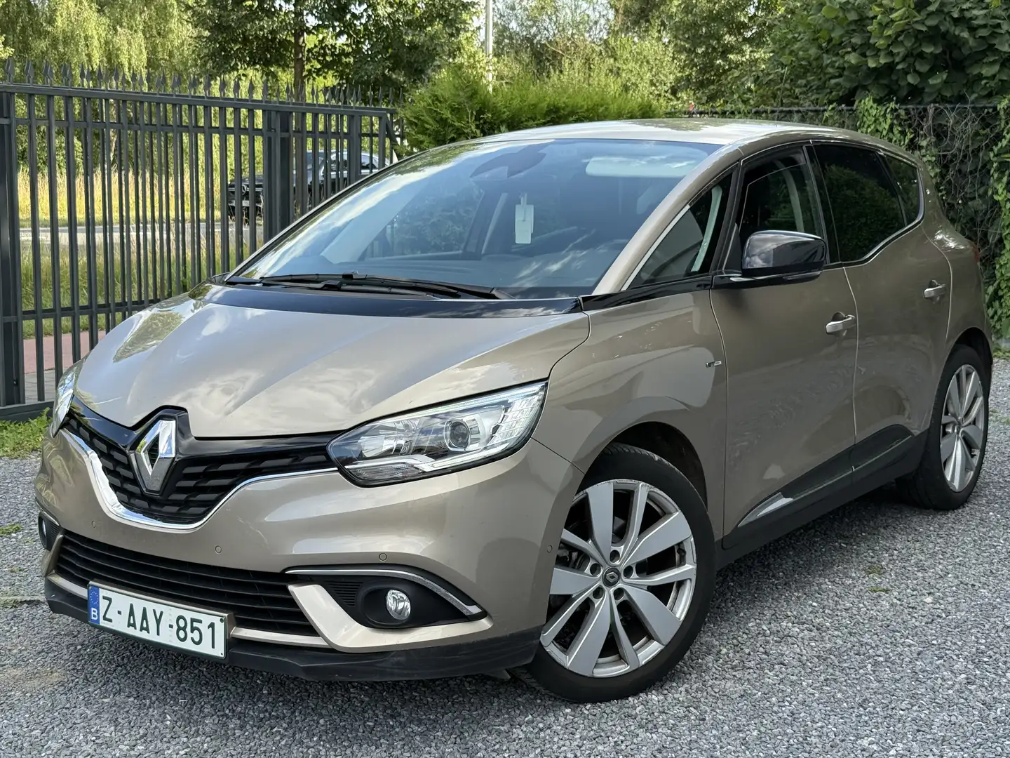 Renault Scenic BLUE dCi 120 LIMITED - 1