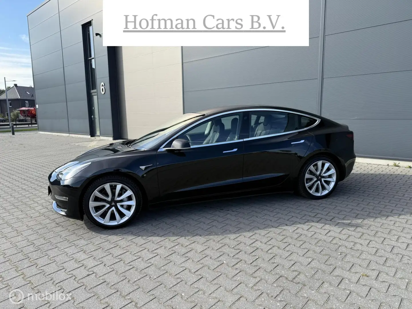 Tesla Model 3 Long Range AWD 75 kWh Dual Motor 2019 351PK Autopi Schwarz - 2