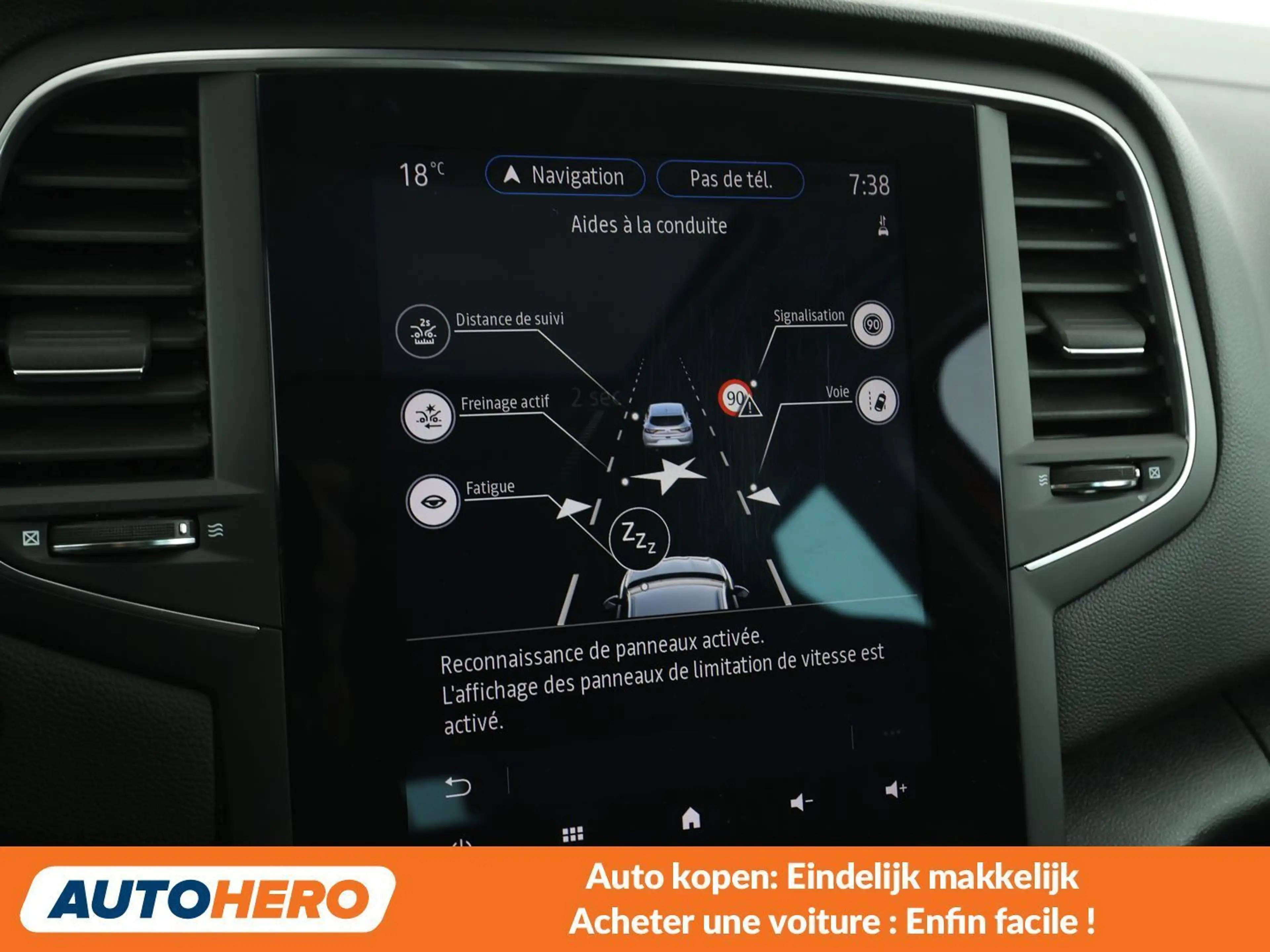 Renault Megane 1.6 Hybrid E-Tech R.S. Line — photo 10