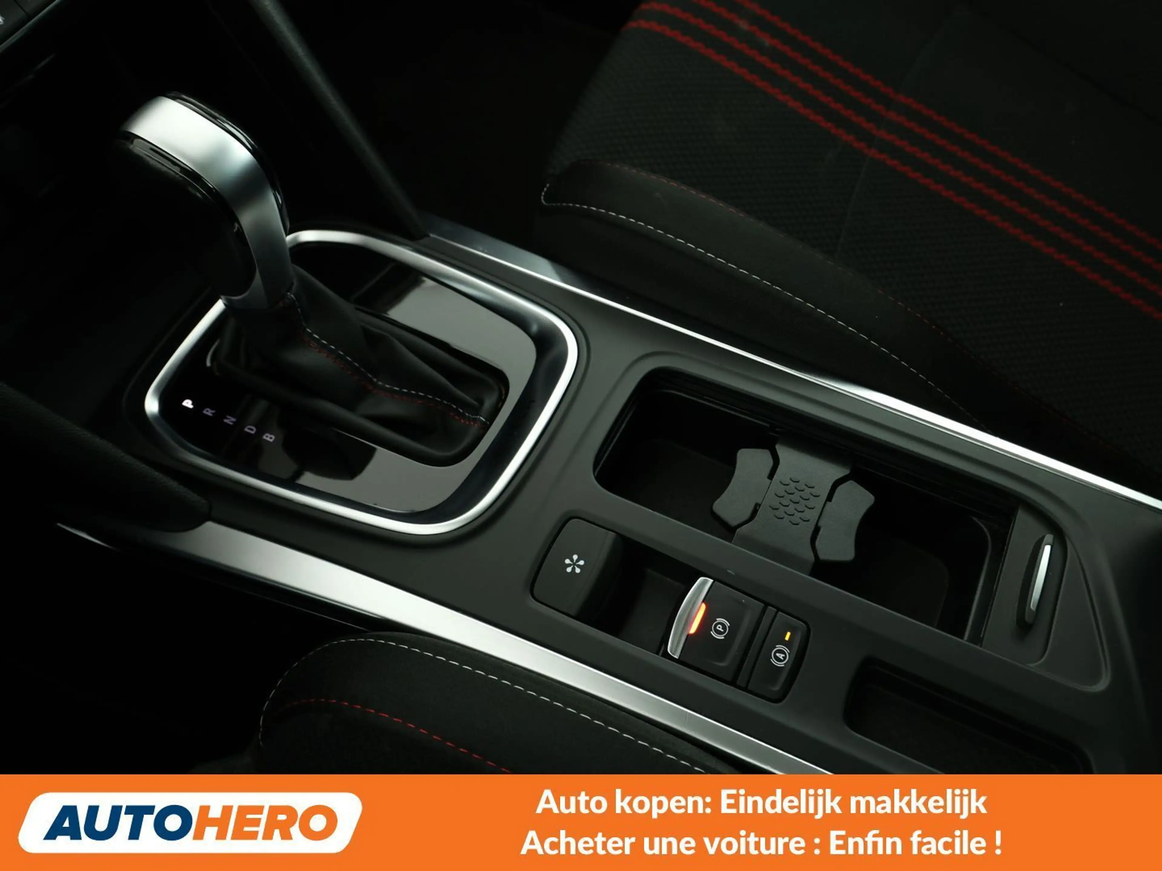 Renault Megane 1.6 Hybrid E-Tech R.S. Line — photo 13