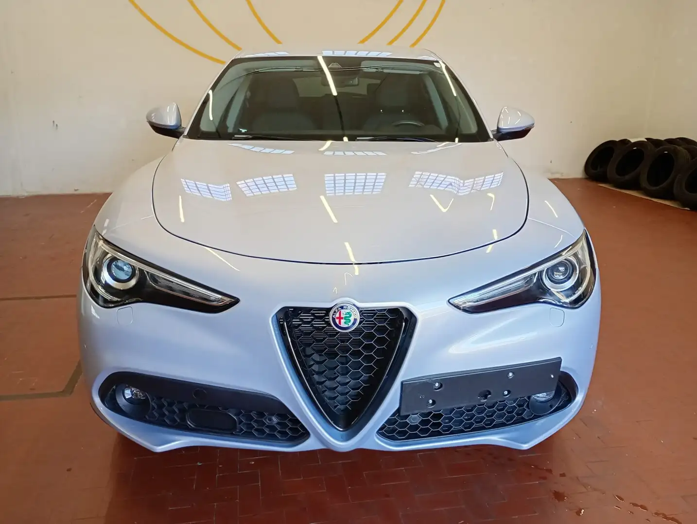 Alfa Romeo Stelvio 2.2d 190cv Sprint Q4 Navi+Palette al Vol.+Camera Bianco - 2