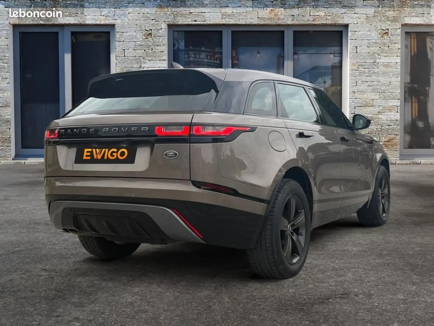 Land Rover Range Rover Velar Land 2.0 d180 s r-dynamic 4wd bva8 2eme main- vehicule francais-terrain response- camera radars av-ar- car play++ - 2