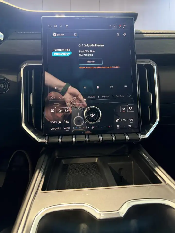 GMC Acadia снимка GMC Acadia
