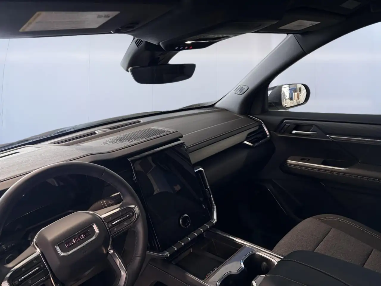 GMC Acadia снимка GMC Acadia
