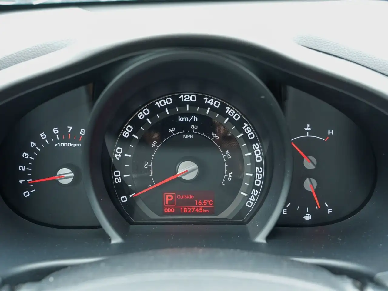Kia Sportage снимка Kia Sportage