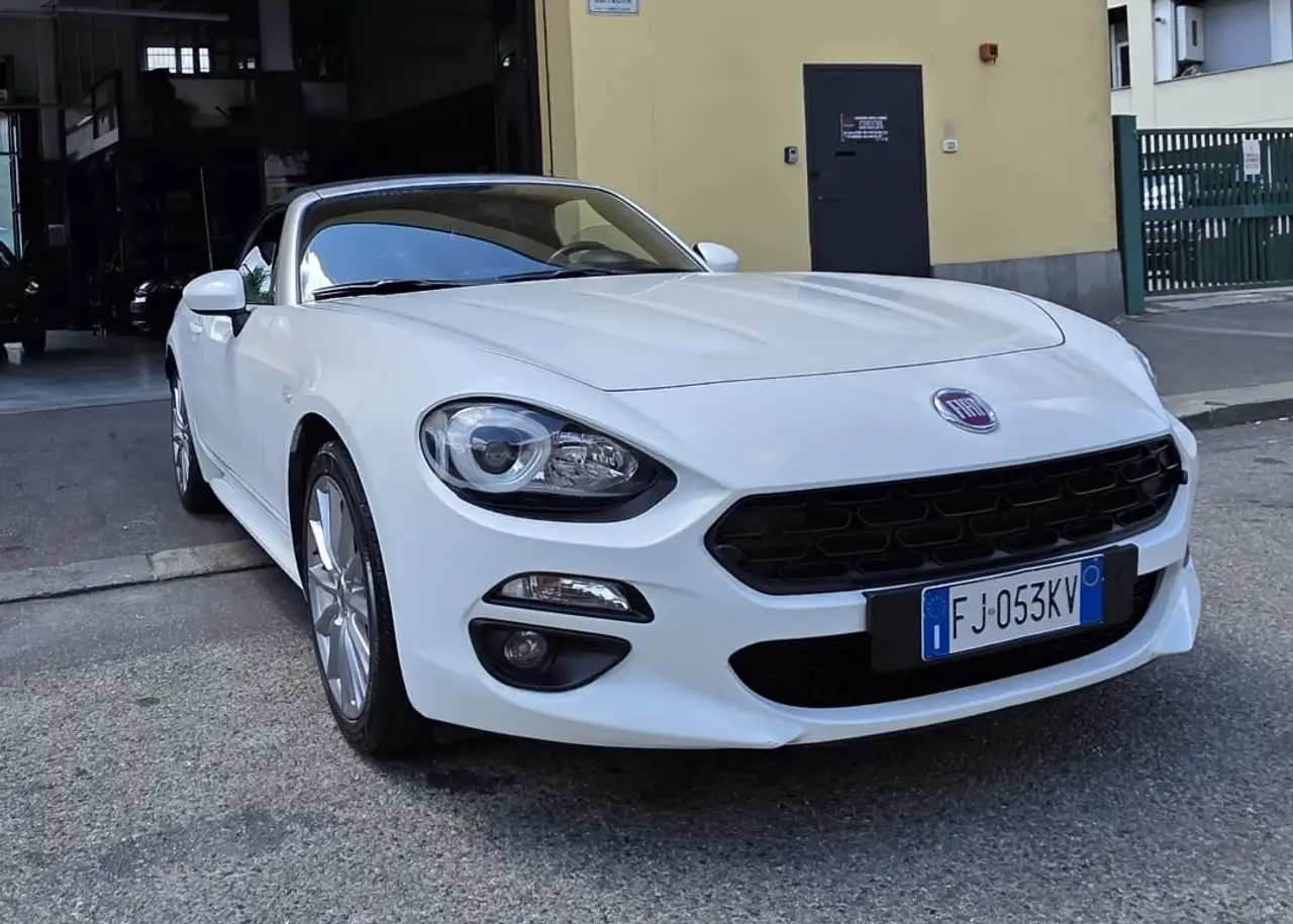 Fiat 124 Spider