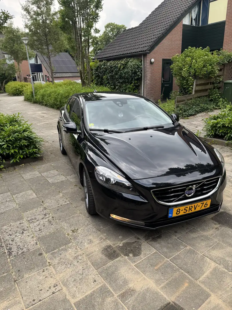 Volvo V40 1.6 D2 Kinetic Zwart - 1