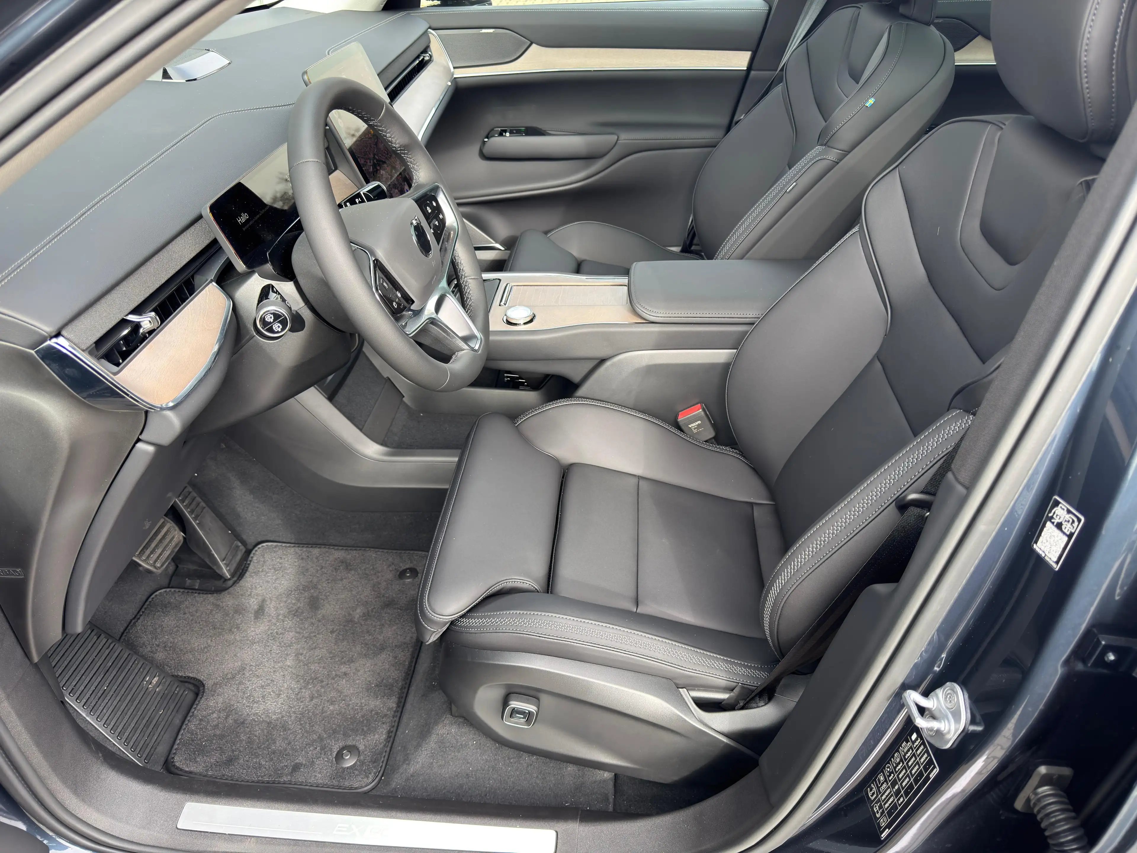 Volvo EX90 Ultra Twin Motor AWD — photo 9