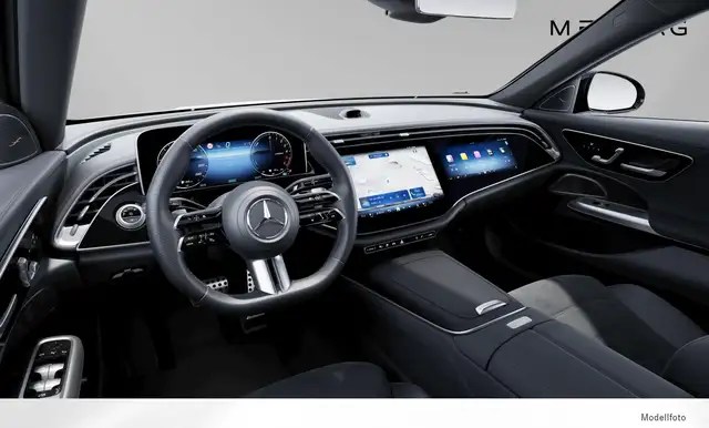Mercedes-Benz E 300 de 4MATIC T-Modell Ansicht 3