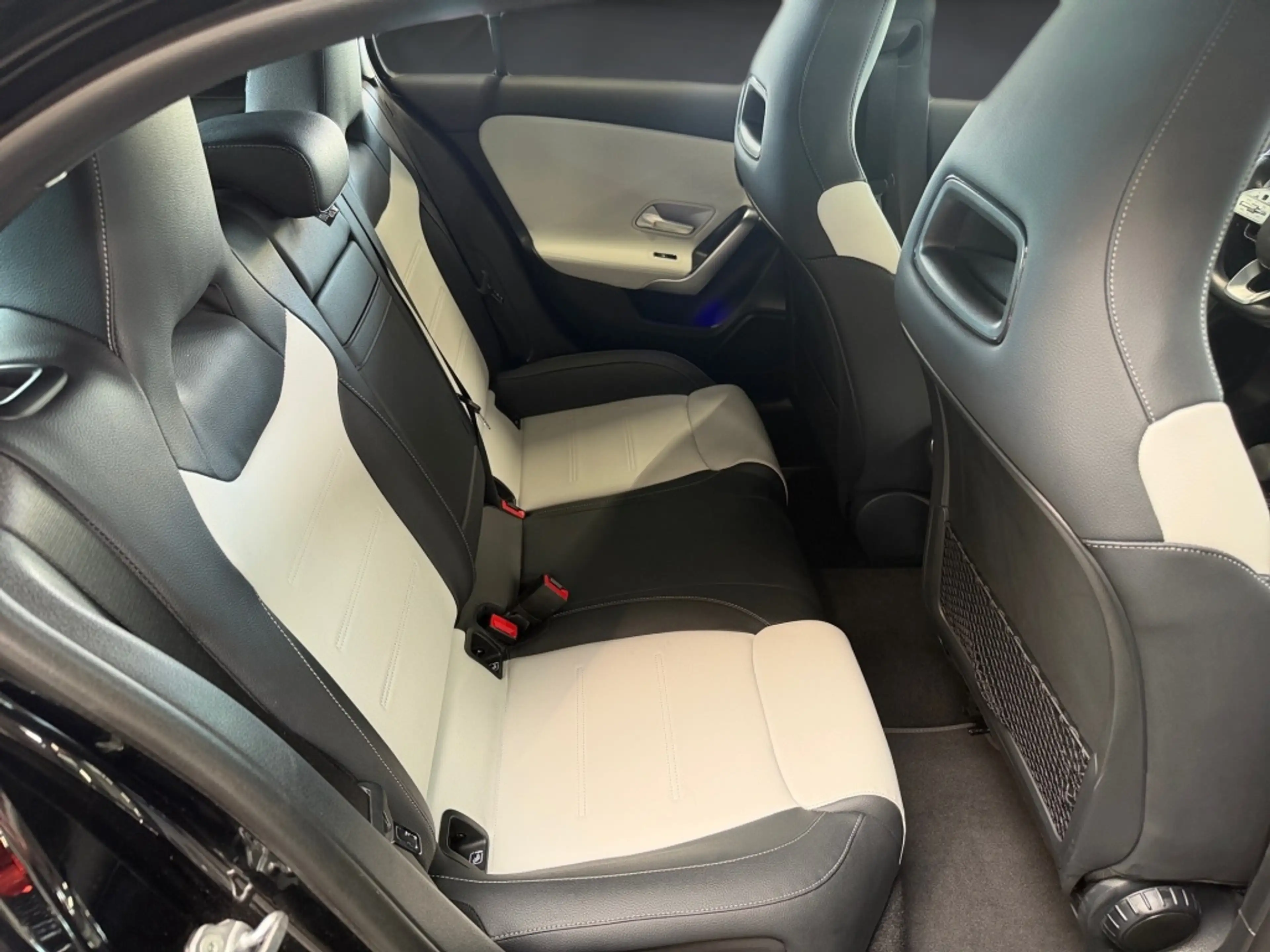 Mercedes-Benz A 180 "Advanced" AMG+MBUX+Ambiente+Mbeam+KAMERA — photo 14