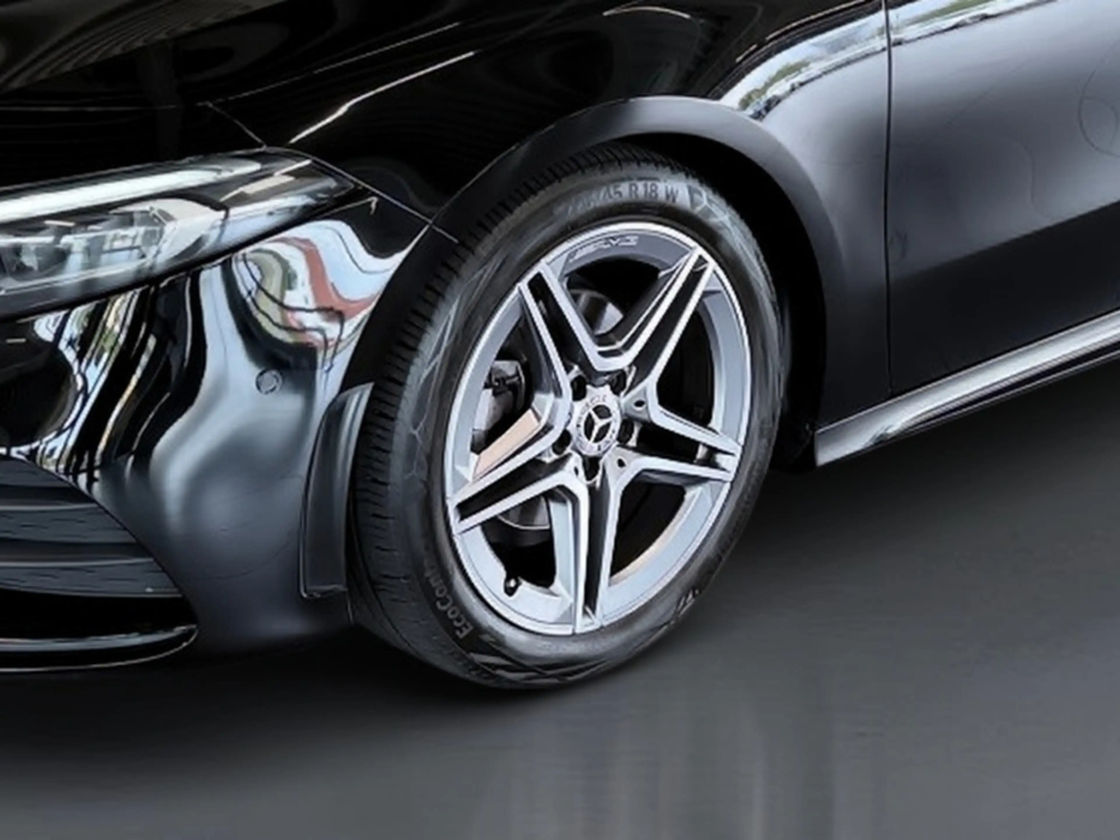 Mercedes-Benz A 180 "Advanced" AMG+MBUX+Ambiente+Mbeam+KAMERA — photo 4