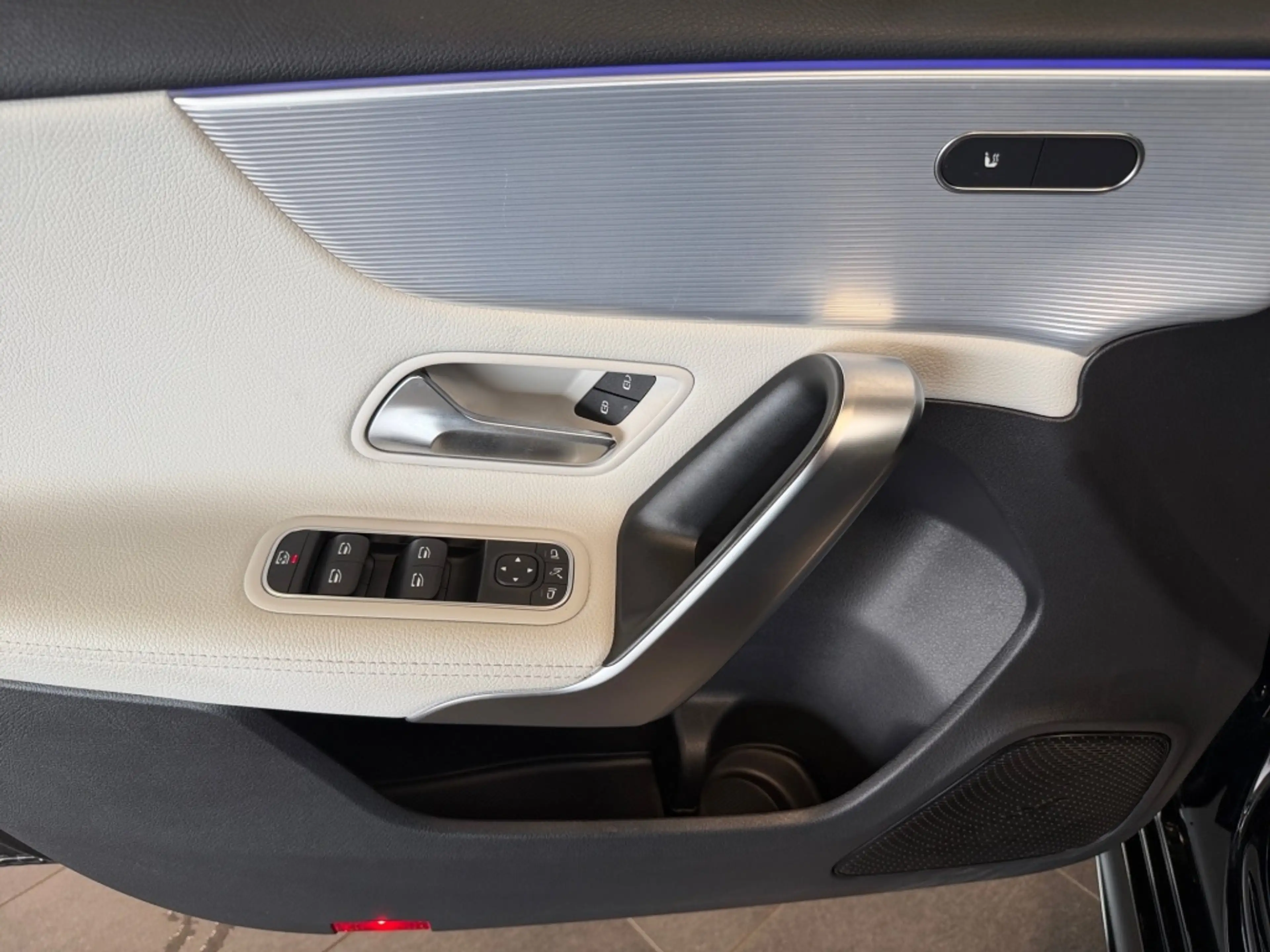 Mercedes-Benz A 180 "Advanced" AMG+MBUX+Ambiente+Mbeam+KAMERA — photo 6