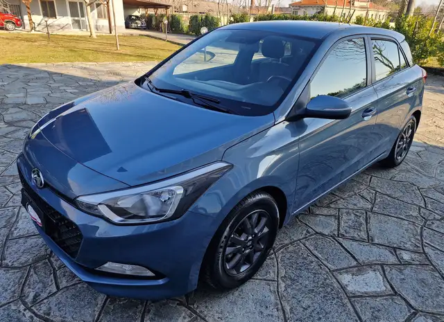 Hyundai i20 1.2 GPL Black Line 75cv - UNICO PROPRIETARIO