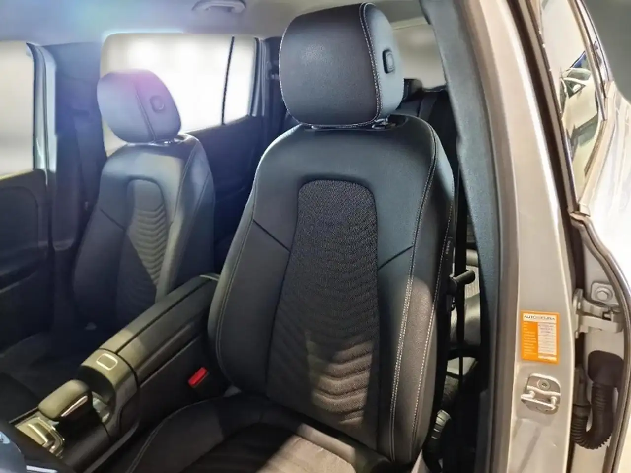 Mercedes-Benz GLB 180 D AUTOMATIC BUSINESS SUV, миниатюра 9