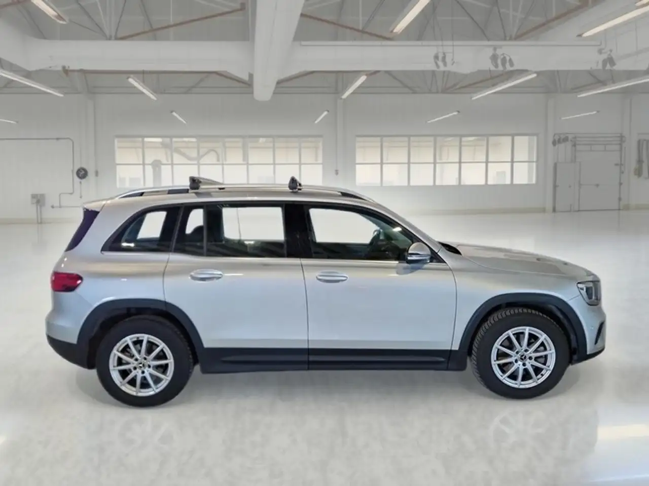 Mercedes-Benz GLB 180 D AUTOMATIC BUSINESS SUV, миниатюра 3