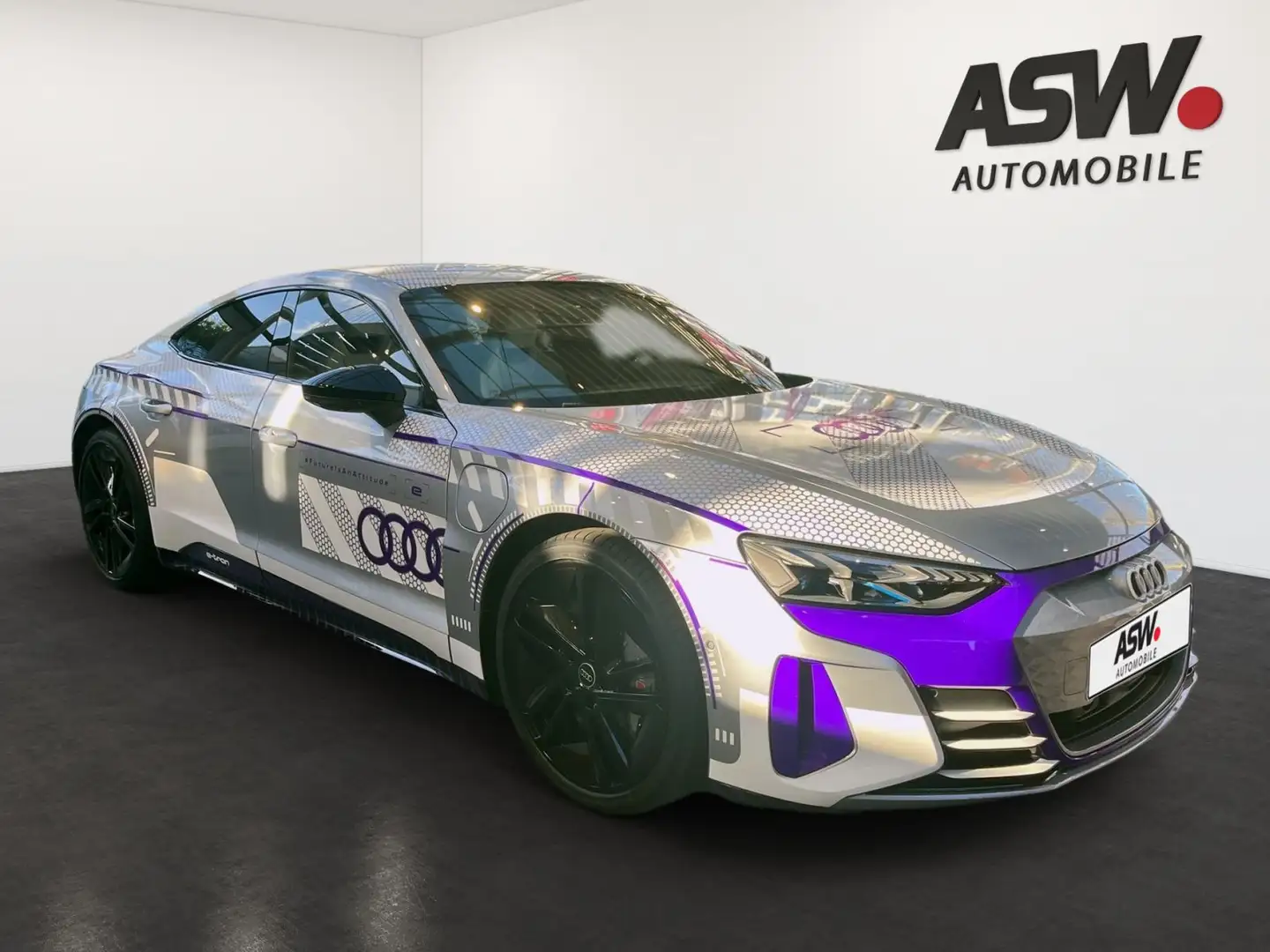 Audi e-tron GT RS e-tron GT 440 kW 360 Grad Kam. LED Sportsitze Silver - 2