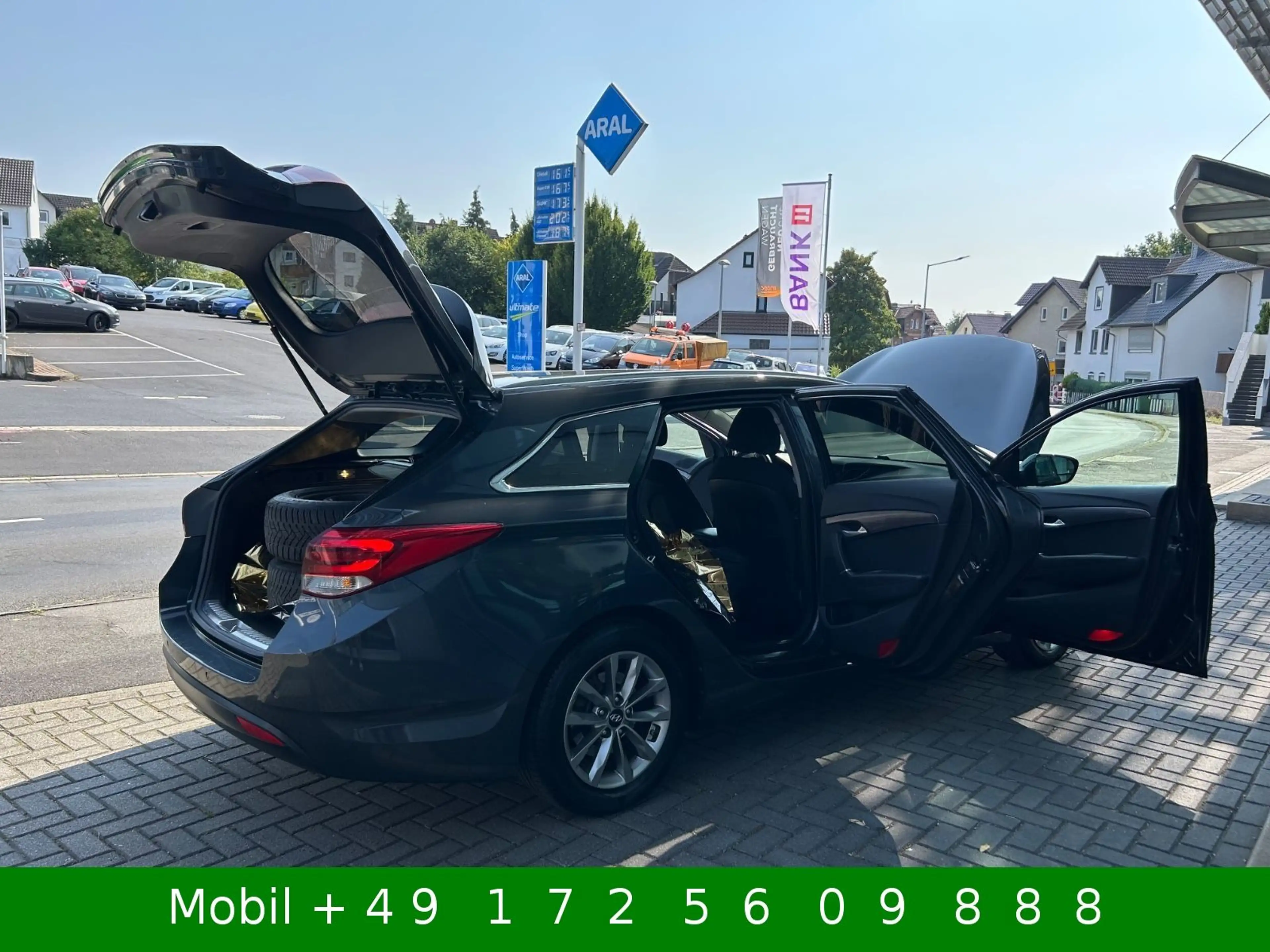Hyundai i40 cw blue Trend 1,7 CRDI 1.Hd — photo 14