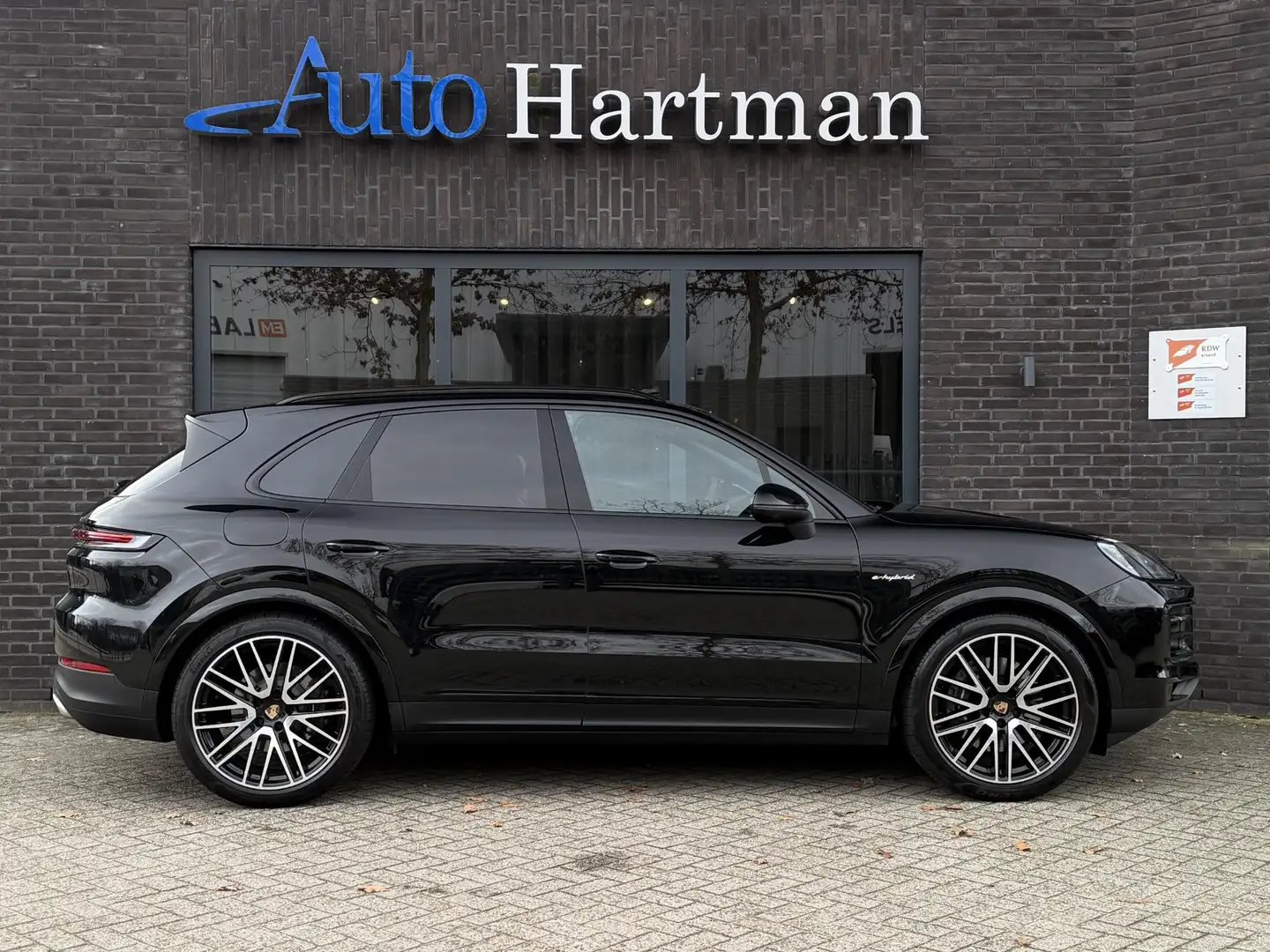 Porsche Cayenne 3.0 E-Hybrid Sport-Chrono INNOD.|PANO|BOSE|22INCH| Negro - 2