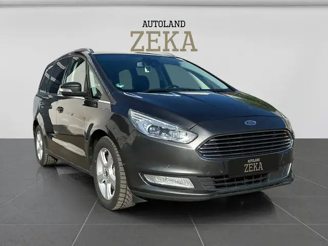 Ford Galaxy Titanium*7-SITZER*PDC*PANO*NAVI