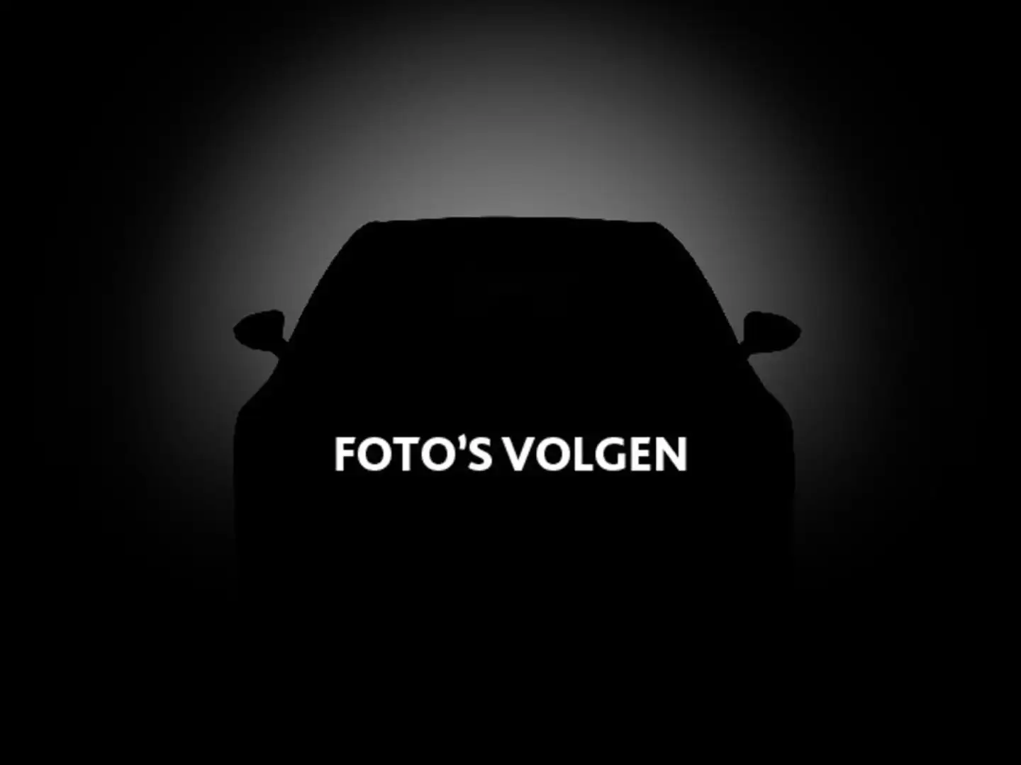 Volvo V60 B3 Momentum Advantage Gris - 1