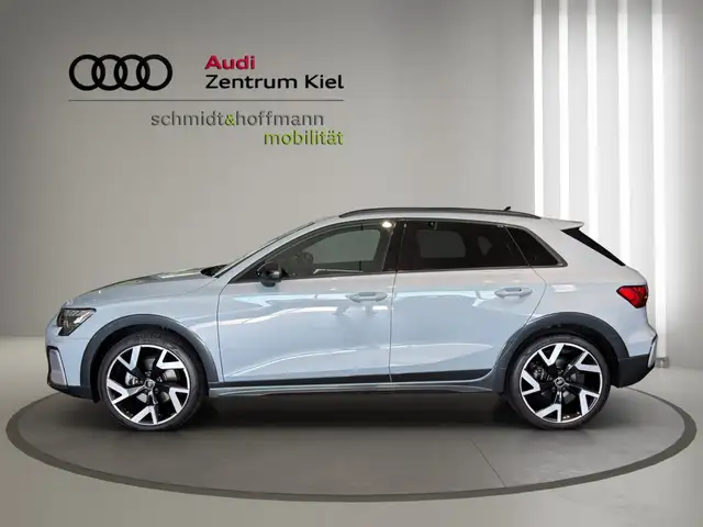 Audi A3 view 3