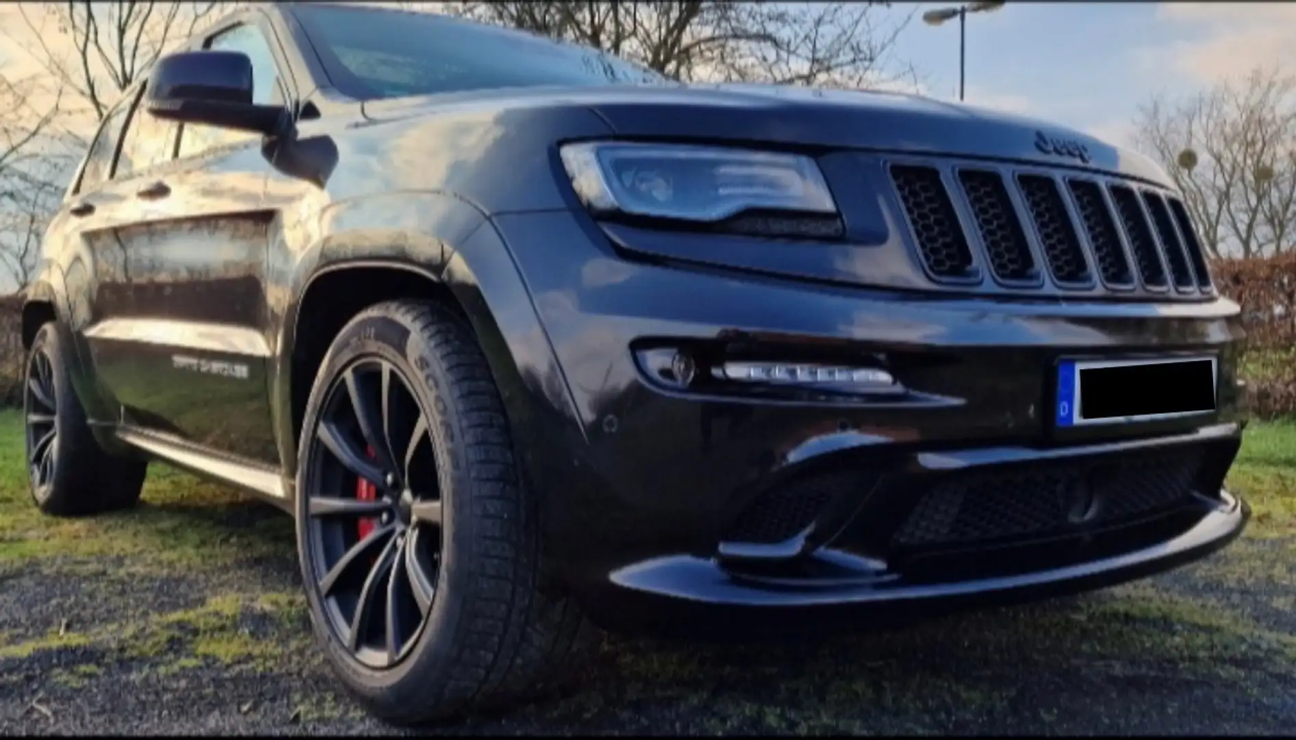 Jeep Grand Cherokee 6.4L SRT8 V8 Blackline LPG Prins Schwarz - 2