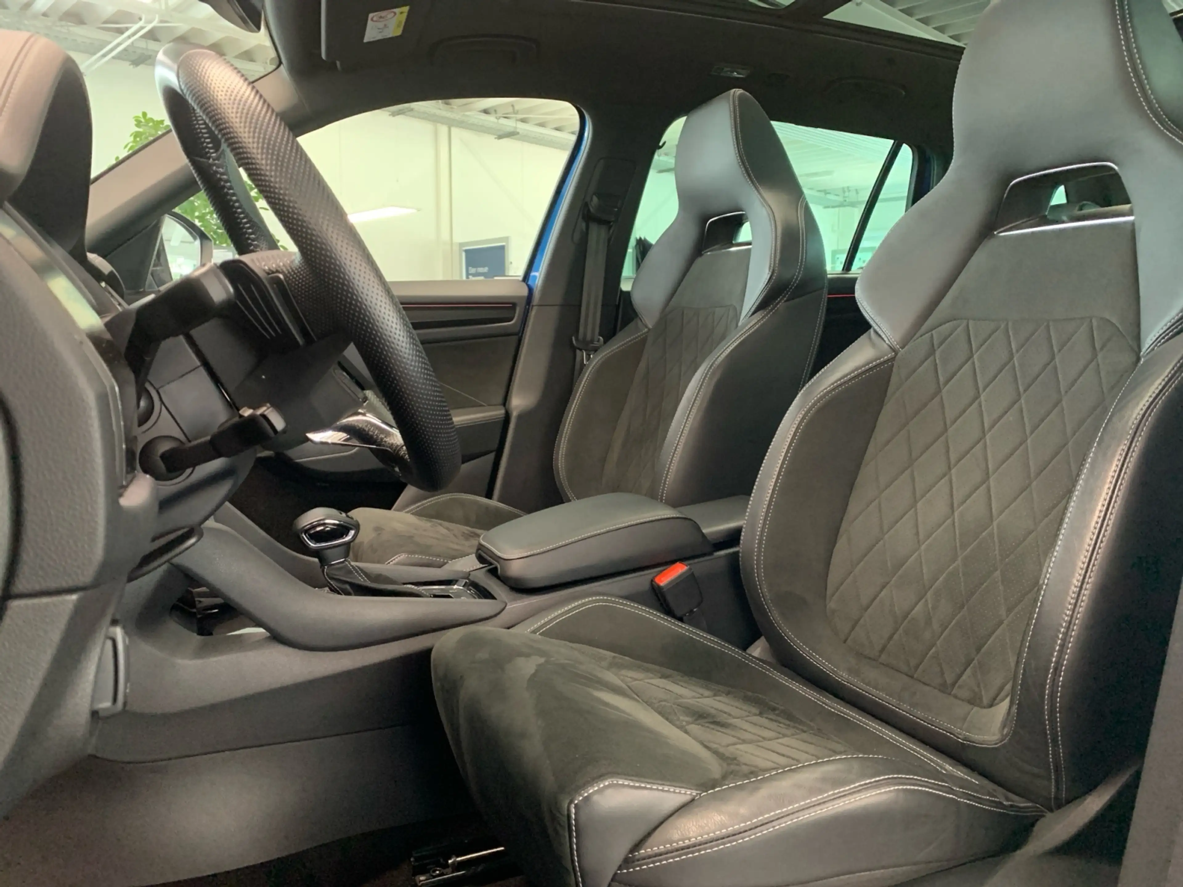 Skoda Kodiaq Sportline 2.0 TDI 4x4 AHK PANO APP NAVI KAMERA — photo 9