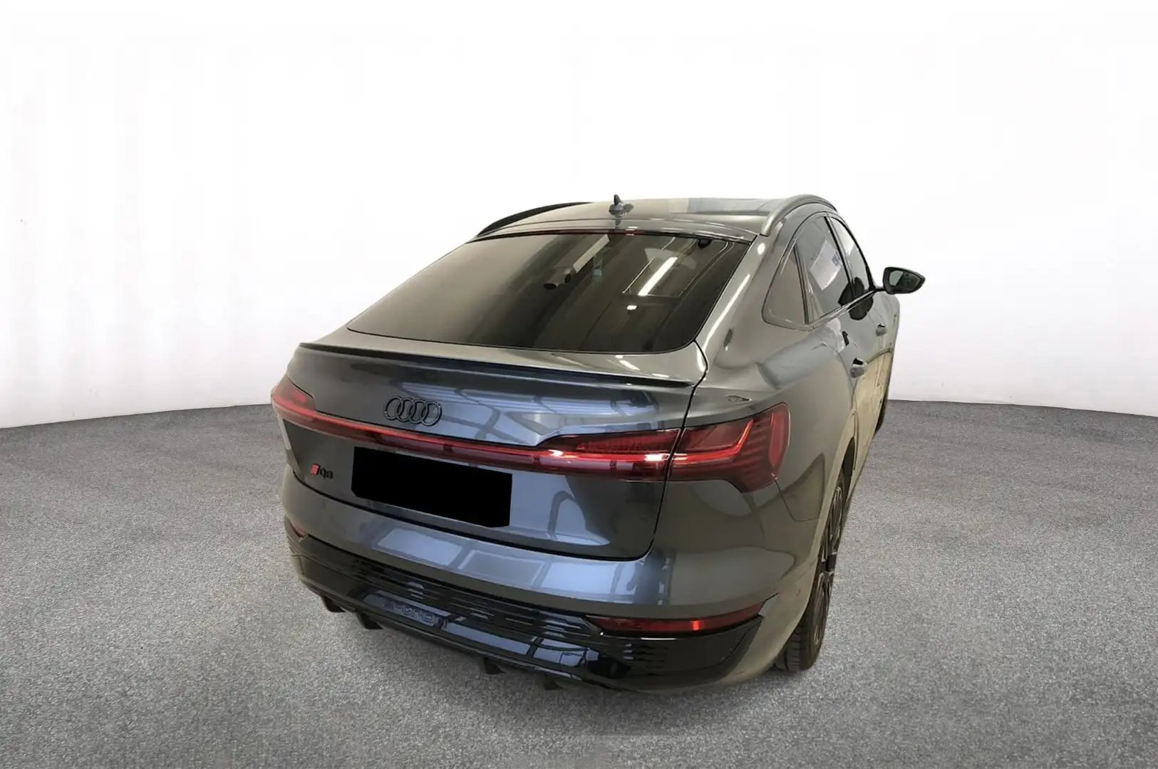 Audi Q8 e-tron 55 SB quattro 2x S-LINE TRAUMEXTRAS -42% Gris - 2