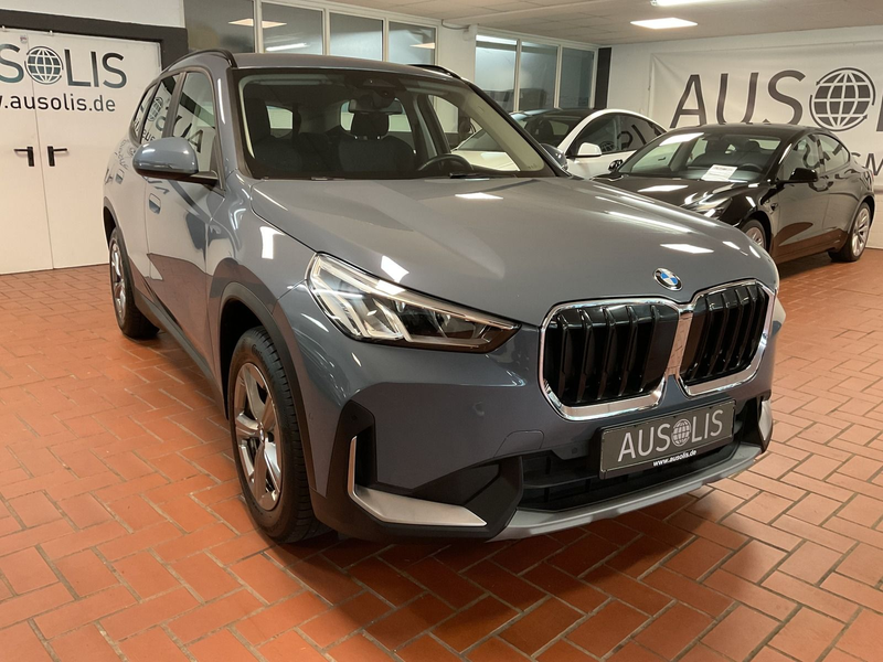 BMW X1 20i sDrive LED,Parkassist,Rückfahrkamera — photo 3