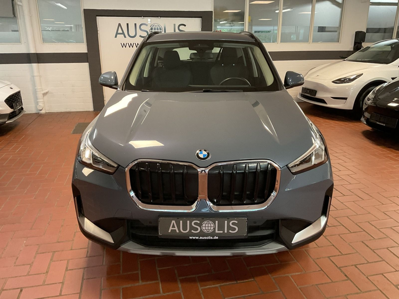 BMW X1 20i sDrive LED,Parkassist,Rückfahrkamera — photo 2