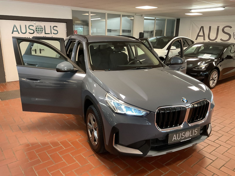 BMW X1 20i sDrive LED,Parkassist,Rückfahrkamera — photo 13