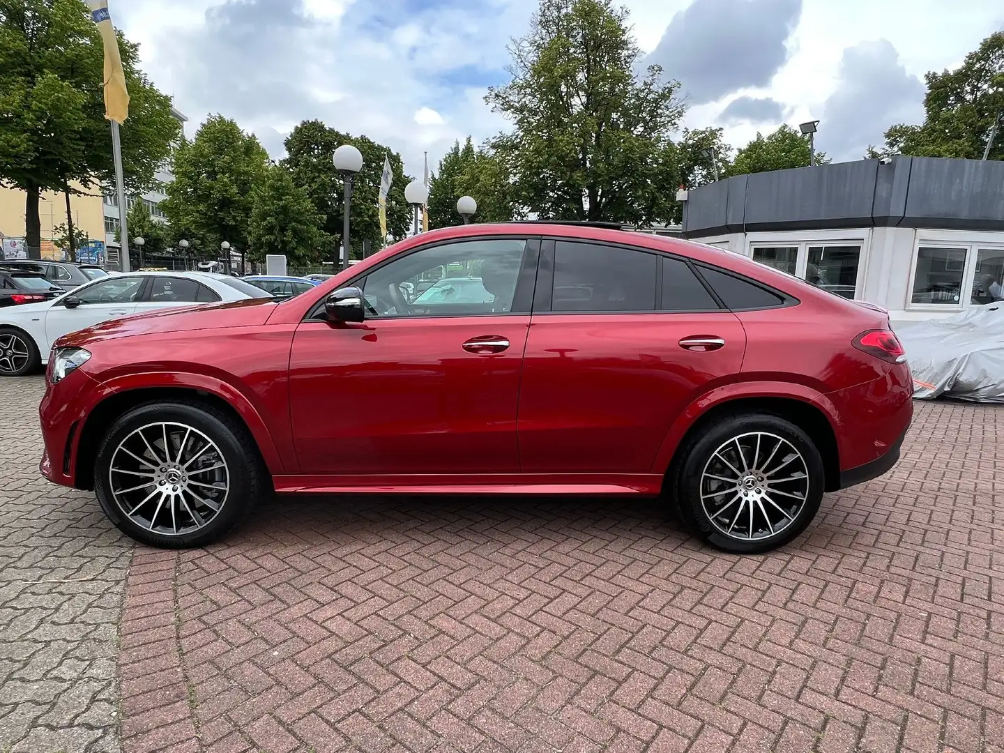 Mercedes-Benz GLE 350 d COUPE AMG LINE DESIGNO PANO DISTRONIC Rouge - 2