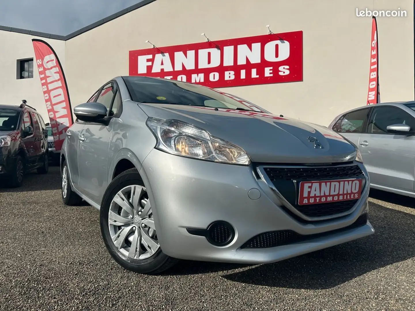 Peugeot 208 1.4 Hdi 70Ch Active 5P Gris - 1