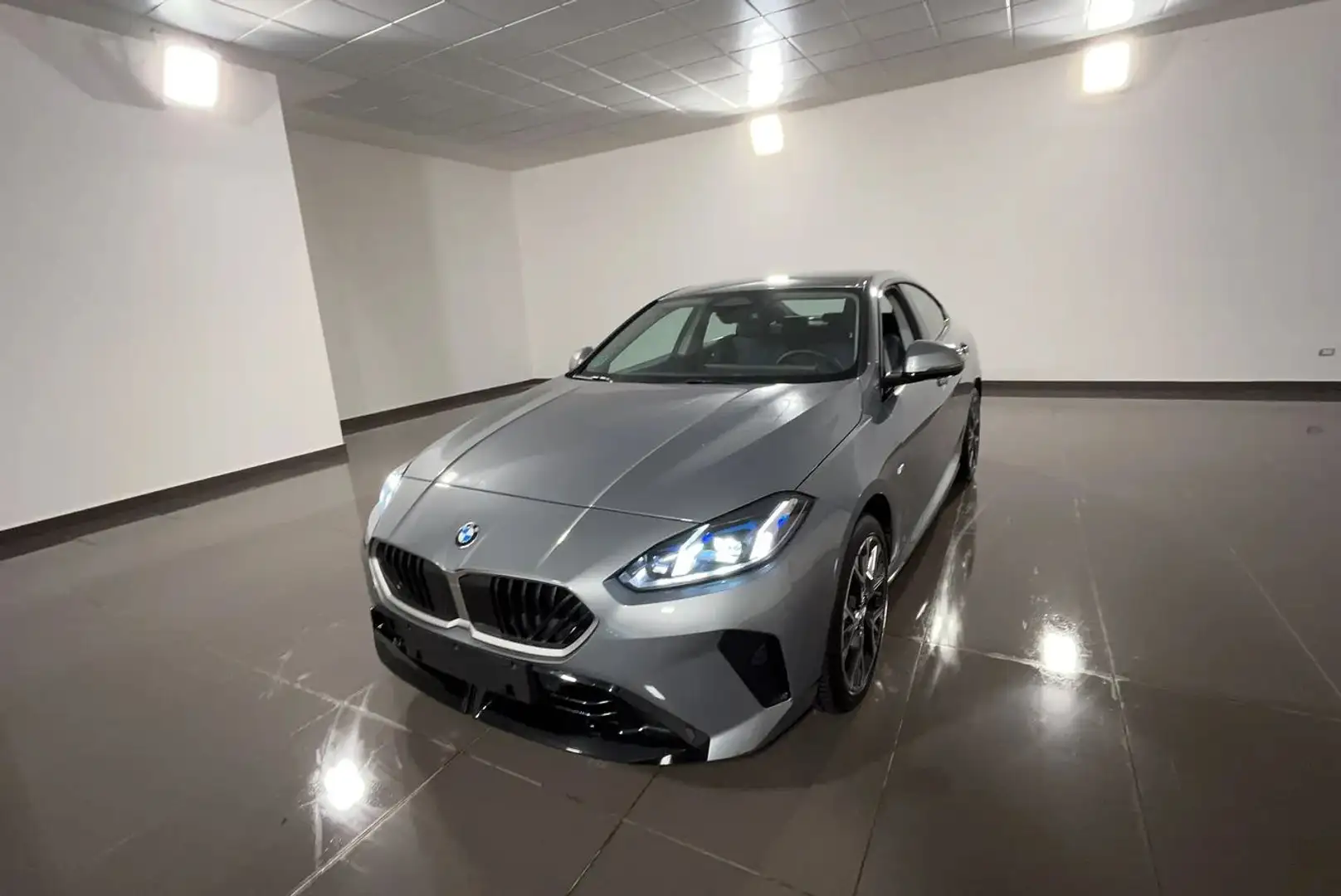 BMW 218 218d Gran Coupe M Sport 150cv auto Grigio - 1