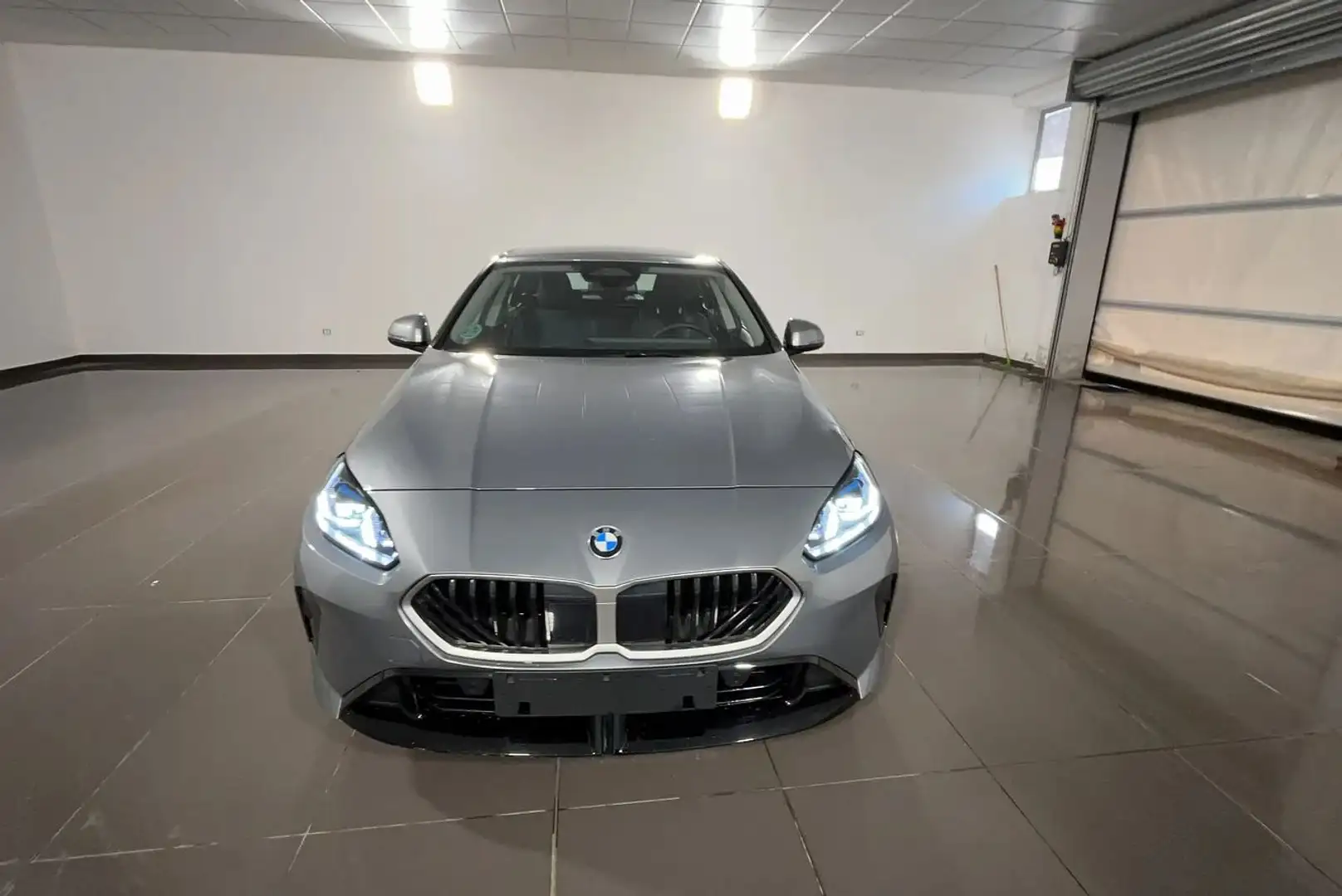 BMW 218 218d Gran Coupe M Sport 150cv auto Grigio - 2