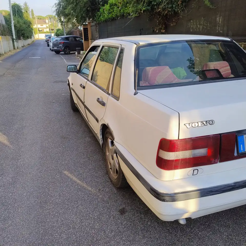 Volvo 460 1.8i GLE, foto 2