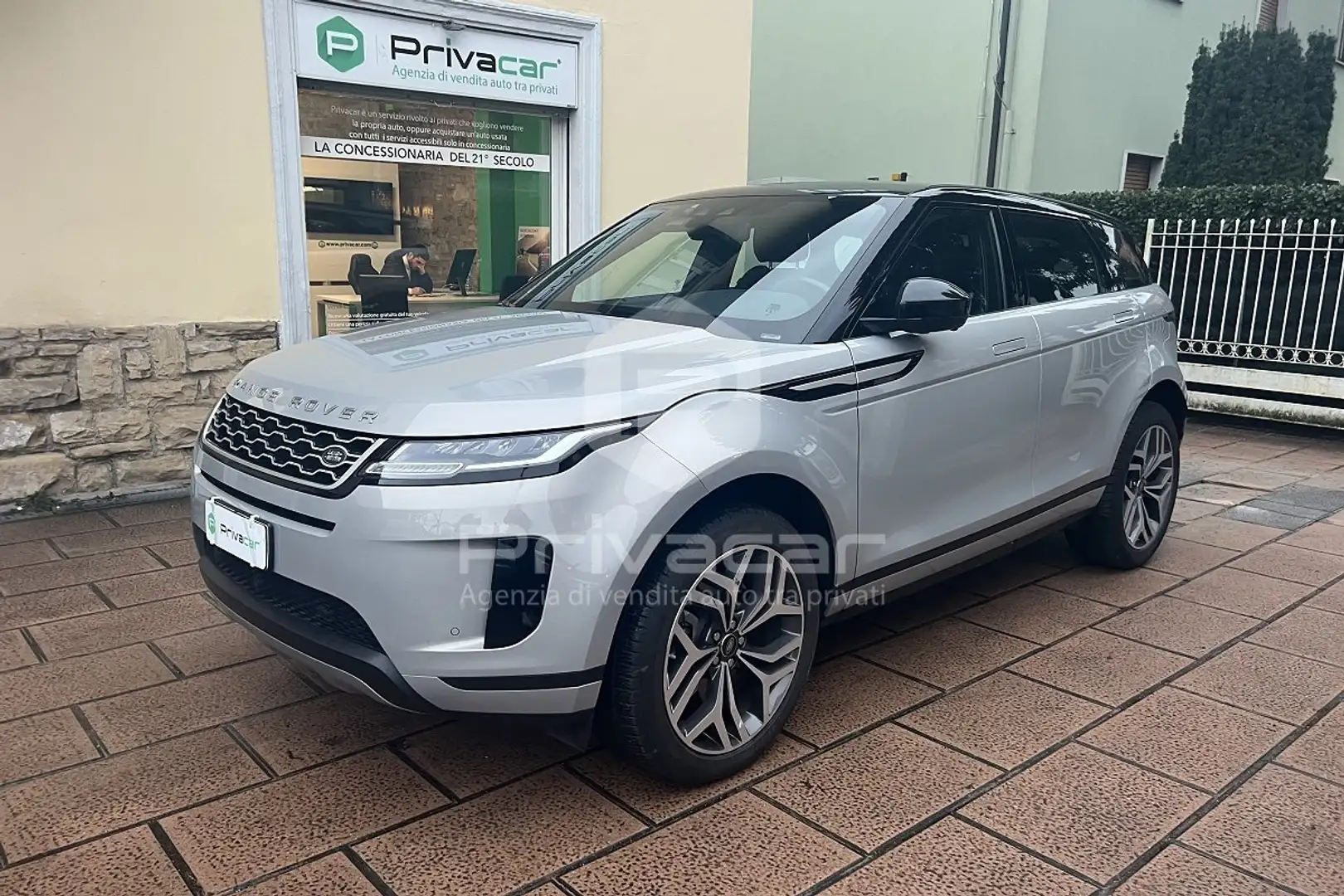 Land Rover Range Rover Evoque Range Rover Evoque2.0DI4-LFlw150CVAWDAutoRDynamicS Silber - 1