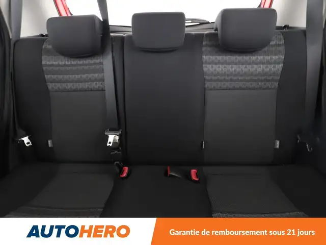 Toyota Yaris view 15