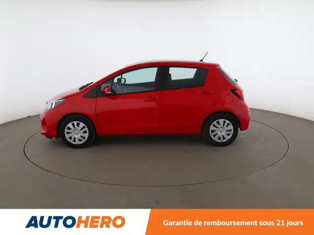 Toyota Yaris view 3