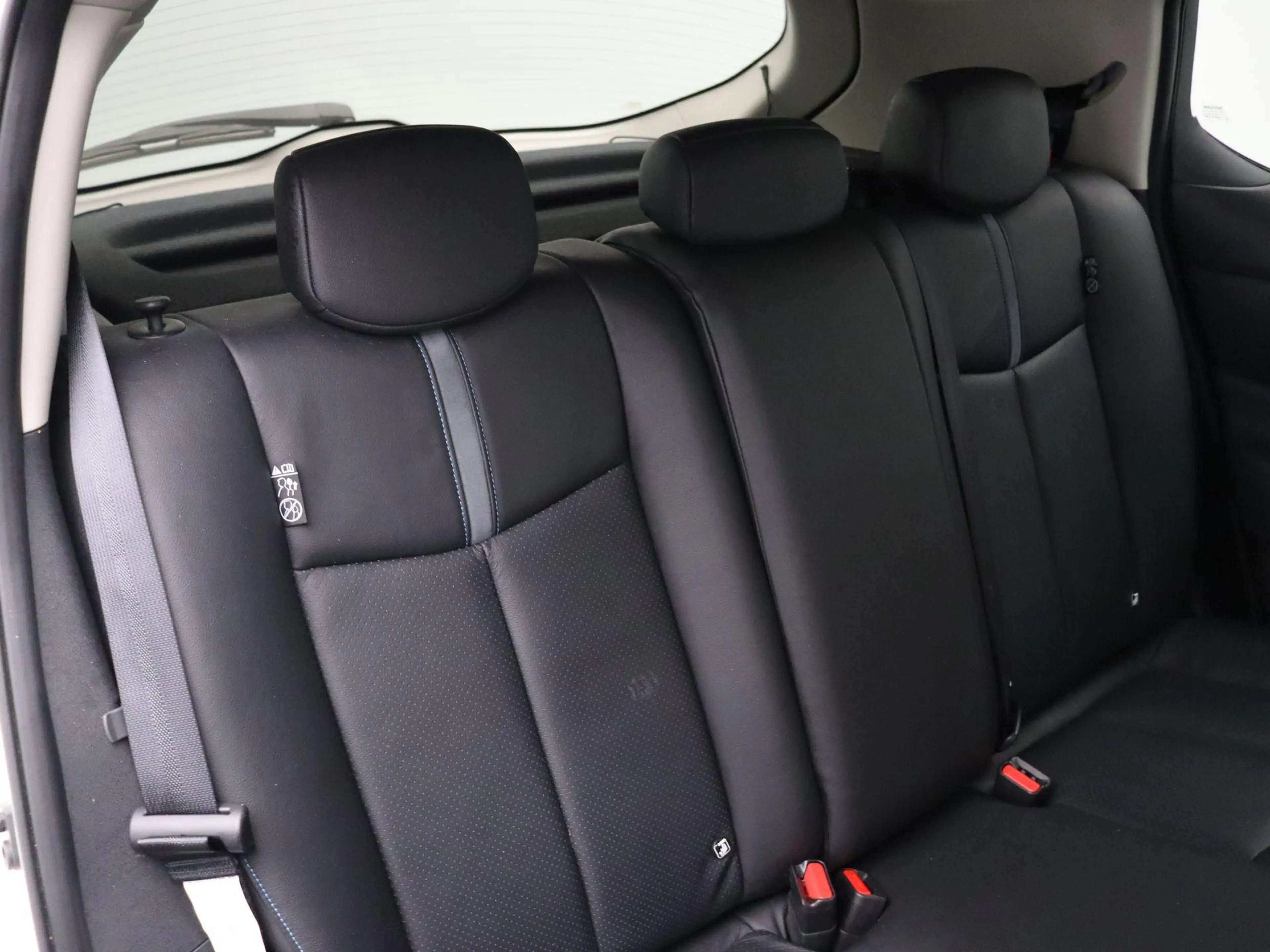 Nissan Leaf Tekna 40 kWh | Bose Premium Audio | 87% SoH | Adap — photo 10